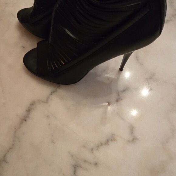 L.A.M.B. Kacee Black Peep Toe Ankle Booties by Gwen Stefani - Picture 9 of 10